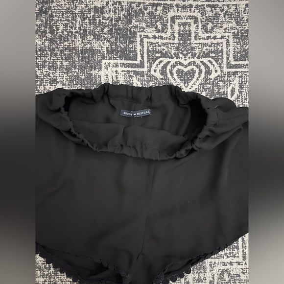 NWOT Brandy Melville Black Lacey Shorts: Size XS - Picture 2 of 3